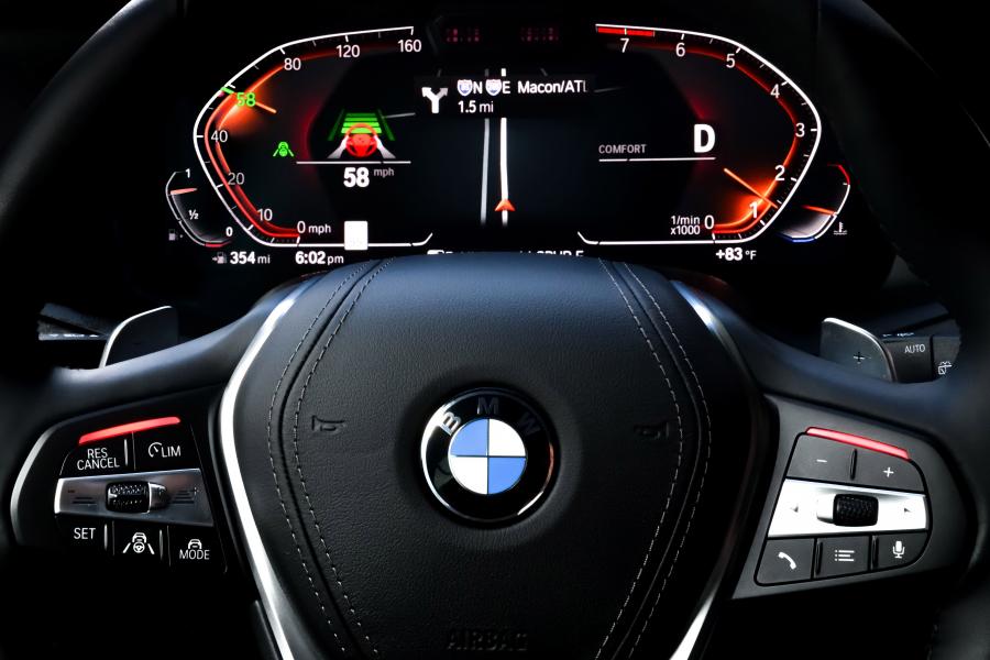 Панель приборов BMW X5 xDrive40i xLine (G05) 2018 года  (NA) (фото 73 из 85)